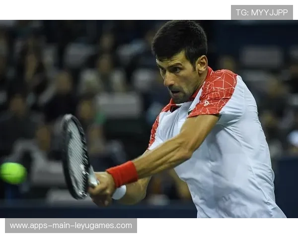 乔科维奇高吊球迫使对手回球出界：战术解读与日常训练的全景呈现